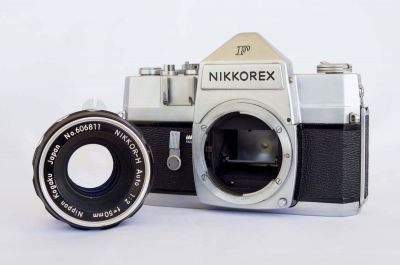 Nikkorex-286-body-front